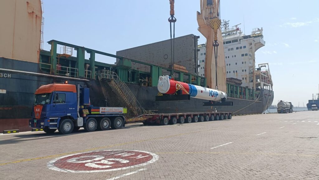 160-Ton Hydro Hammer from DIP 2 to Jebel Ali Port